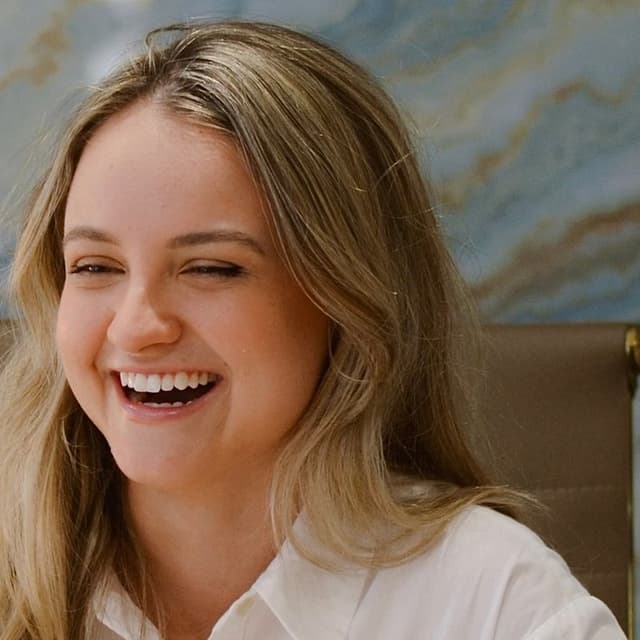 Dra. Giovana Cabral Chaves — harmonização orofacial em Florianópolis, SC