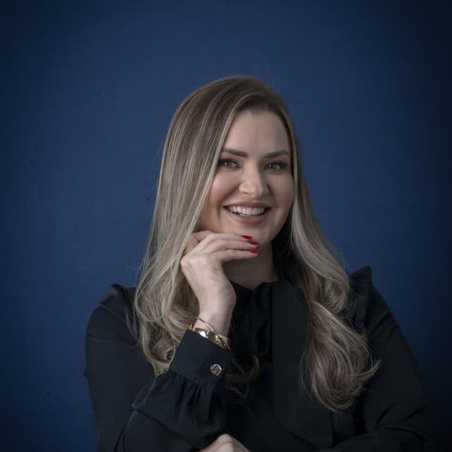 Dra. Michele Yamaguchi — harmonização orofacial em Manaus, AM