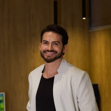 Dr. Guilherme Martins — especialista em harmonização facial