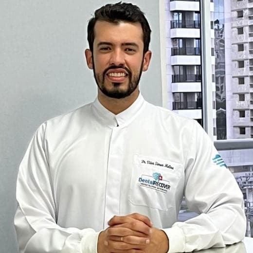 Dr(a). Dr. Vitor Molina - Especialista em Harmonização Orofacial em Sorocaba